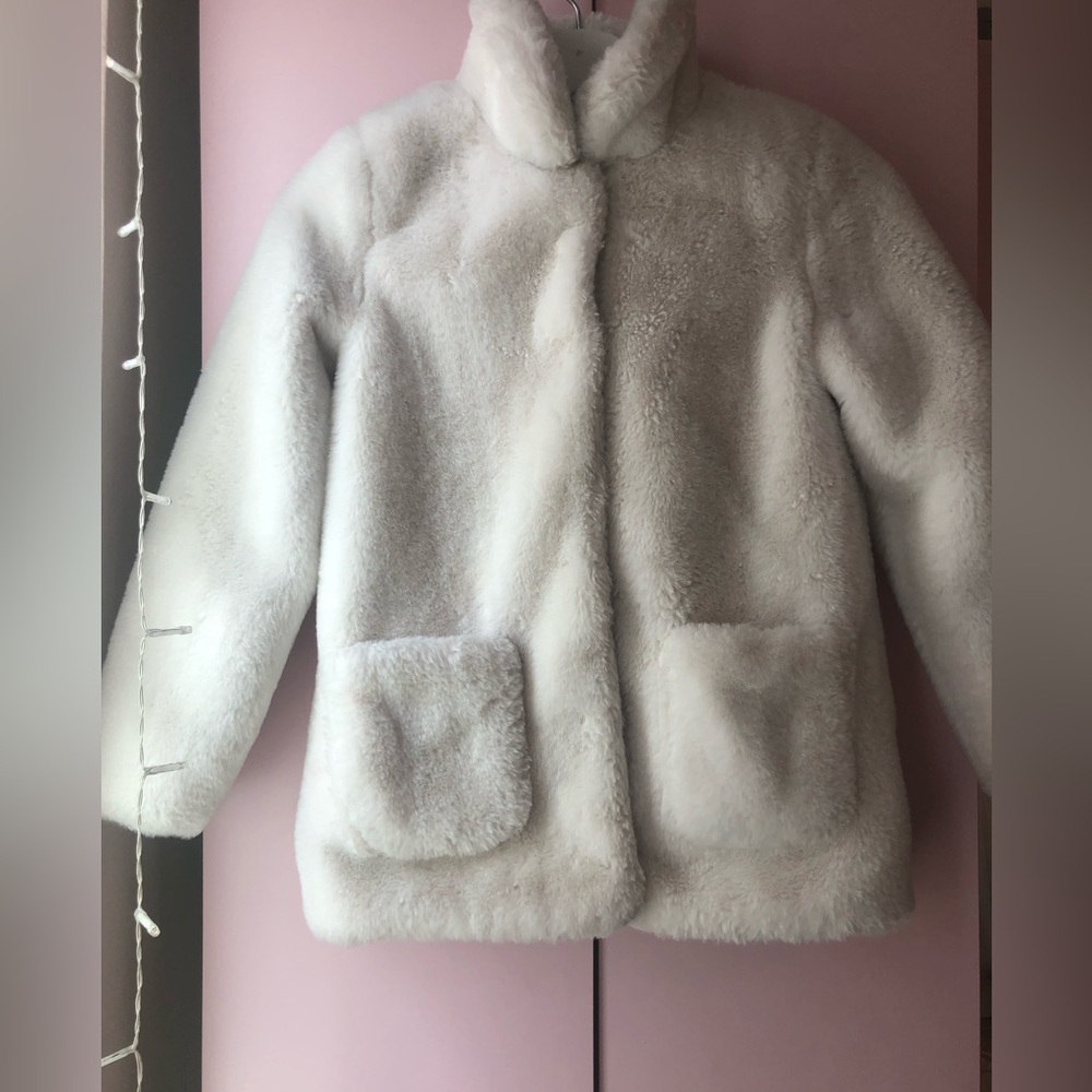 Kids faux fur white jacket